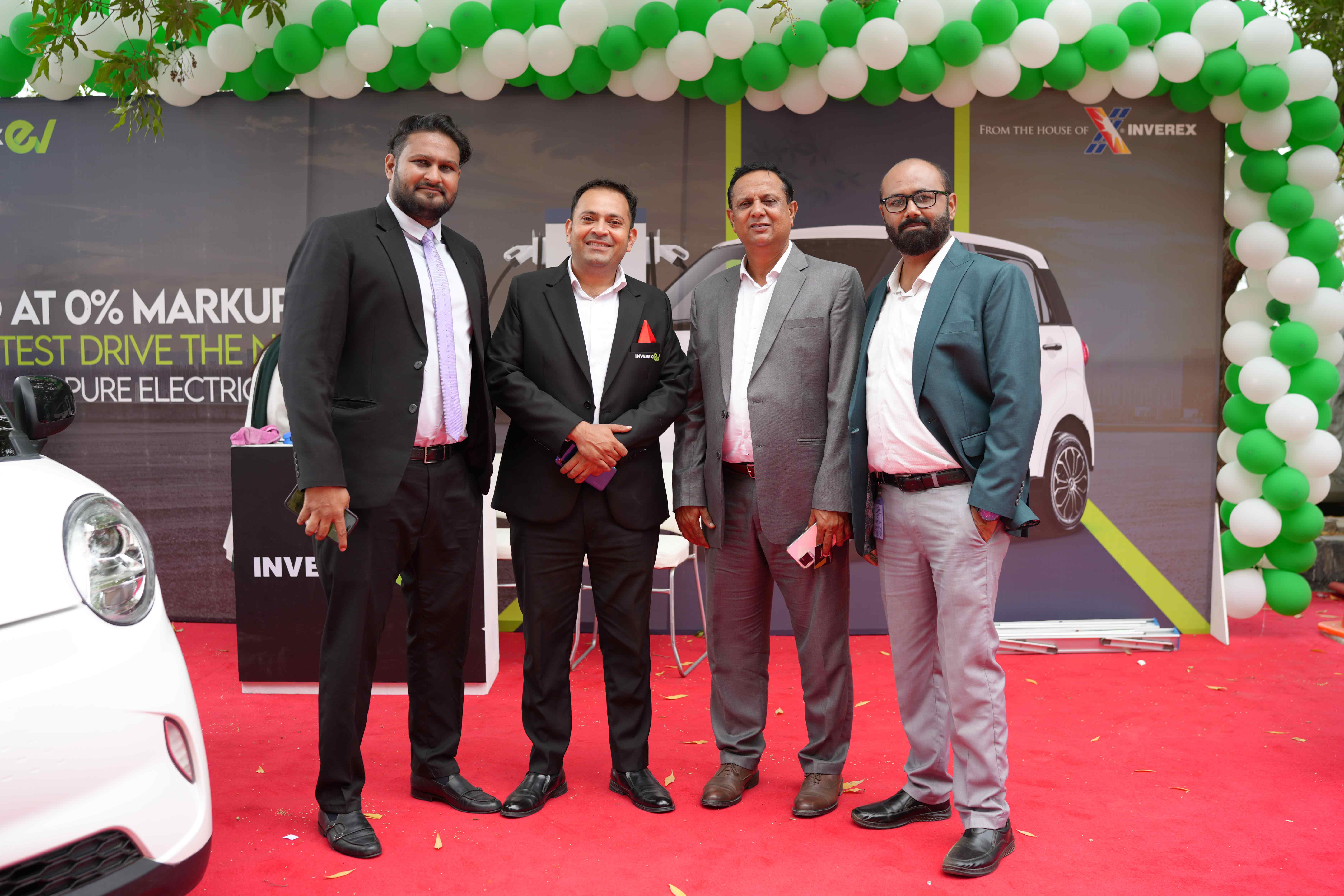 Dolman Mall Parking Road Bank Islamic