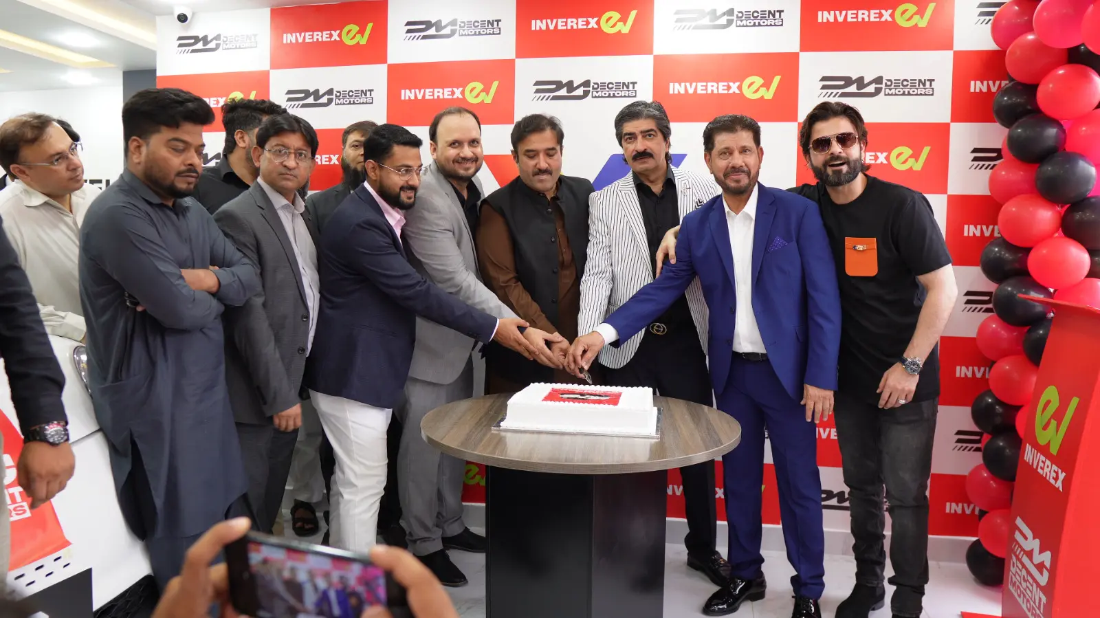 Lahore welcomes its first inverex ev dealership with grand inauguration of the xio electric car